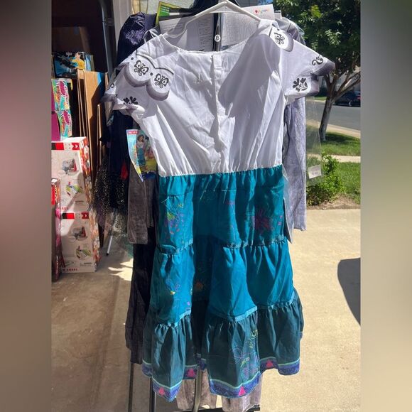 Disney Encanto Mirabel Kids Costume that lights up. Size M - Picture 3 of 4